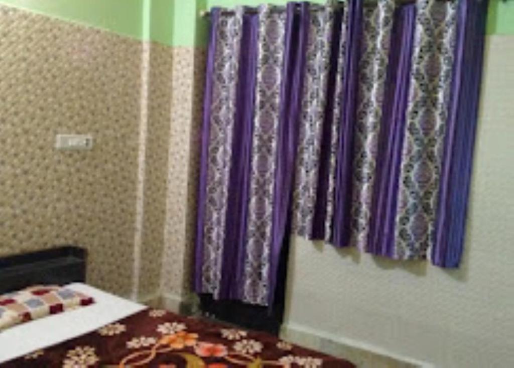 Maatu Shri Comfort Stay-Guest House Mathura Exterior photo