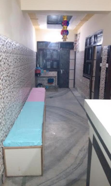 Maatu Shri Comfort Stay-Guest House Mathura Exterior photo